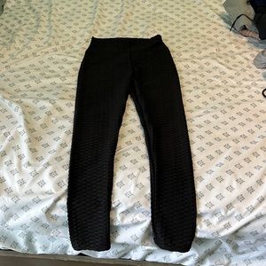 Shape-wear leggings in size small from Amazon.